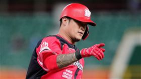 林智勝3局上炸裂，敲出本季第6轟，生涯第295轟也出爐。（圖／味全龍提供）