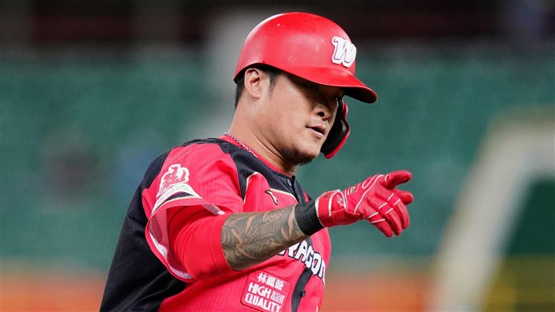 297轟出爐！林智勝炸裂敲出逆轉轟