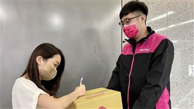 momo打造「物流士安心call」安全通訊平台。（圖／富邦媒提供）