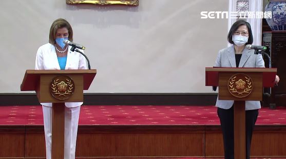 蔡英文設宴款待裴洛西　張忠謀也來了