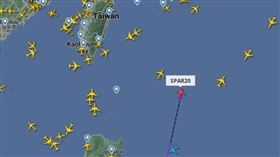 又有美軍運輸機現蹤！航線激似裴洛西專機　持續飛近台灣