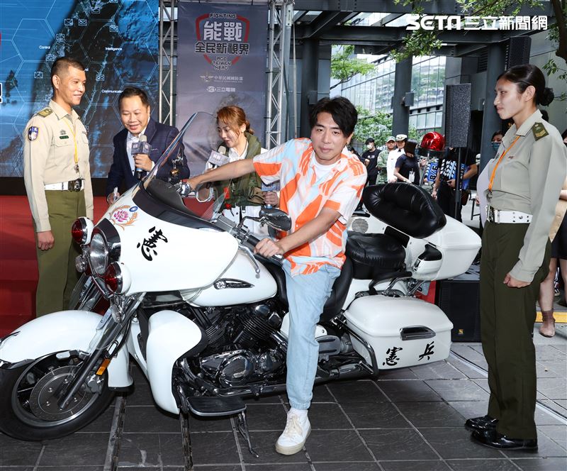 梁赫群出席「能戰全民新視界」第四季開播記者會。（記者邱榮吉/攝影）