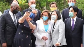 蔡英文、裴洛西、張忠謀台北賓館午宴。(圖/翻攝蔡英文臉書)