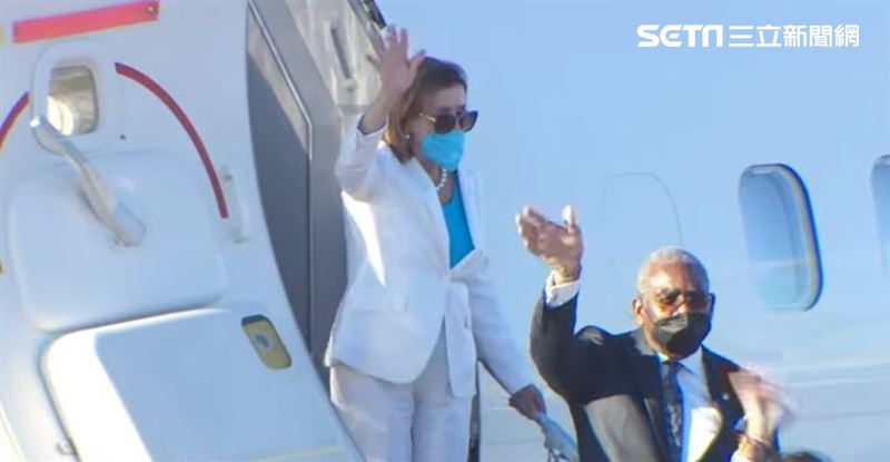 裴洛西離台前發文稱蔡英文台灣總統