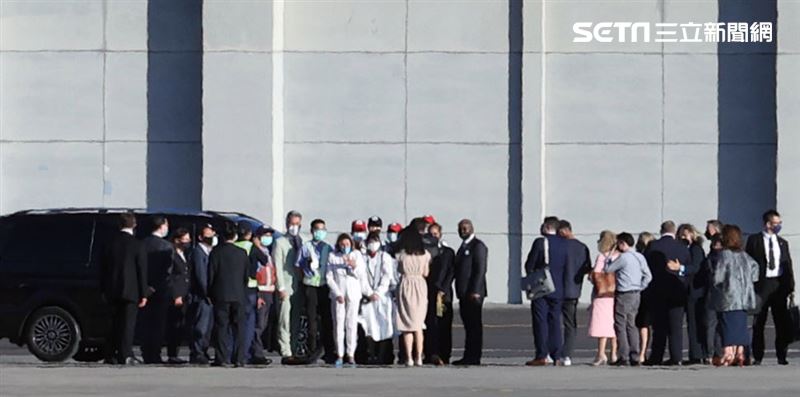 裴洛西旋風來訪專機離台，外交部長吳釗燮親自送機。（記者邱榮吉/攝影）