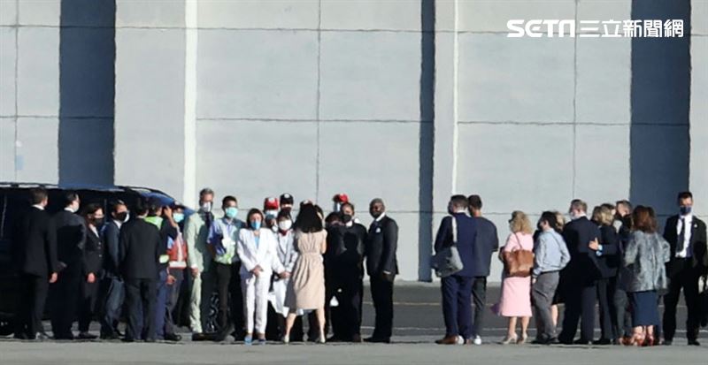 裴洛西旋風來訪專機離台，外交部長吳釗燮親自送機。（記者邱榮吉/攝影）