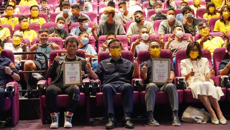 新北警邀少年看電影　顏正國分享經歷