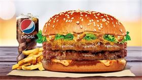 King Deals辣味花生香菜雙豬扒堡限量上市。（圖／品牌提供）