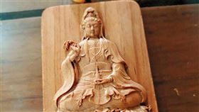 張宗保的沉香佛像疑遭掉包。翻攝鏡週刊