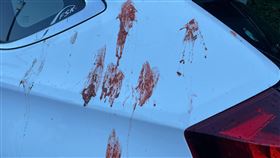 他買早餐驚見愛車變「命案現場」　爆笑真相曝光！（圖／爆怨公社）