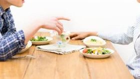 公主病,匿名2公社,大餐,同事,後續