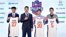 ▲桃園領航猿3位新秀張鎮衙、白曜誠、林子洧。（圖／桃園領航猿球團提供）