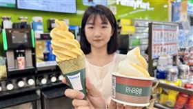 Fami!ce全家霜淇淋XChope Chope Eatery經典新加坡芒果椰奶風味新上市。（圖／超商業者提供）