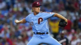 ▲「雷神」辛德加（Noah Syndergaard）轉費城人首戰拿下勝投。（圖／美聯社／達志影像）