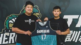 ▲台啤英熊正式簽下旅日好手呂蔡瑜倫。（圖／台啤英熊球團提供）