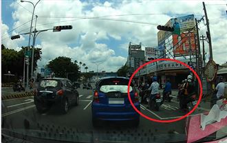 台中未減速衝撞車禍　男騎士送醫不治