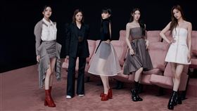 韓國女團ITZY詮釋起CHARLES & KEITH秋冬系列包款與鞋履，展現超強氣場。（圖／CHARLES & KEITH提供）