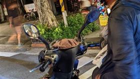 機車儀表板也要戴口罩？過來人曝「超強用途」：能省好幾千（圖／翻攝自路上觀察學院）