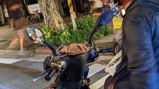 機車儀表板戴口罩？網曝：能省好幾千