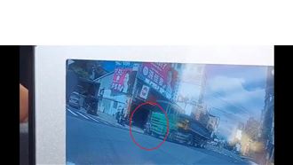 砂石車謀殺式右轉輾斃騎士　畫面曝光
