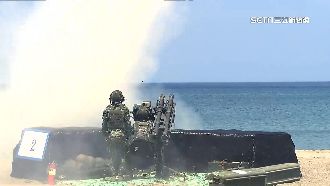 中共無人機頻擾金門　國軍信號彈驅離