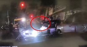 竹東,侵佔,迴轉（圖／翻攝畫面）