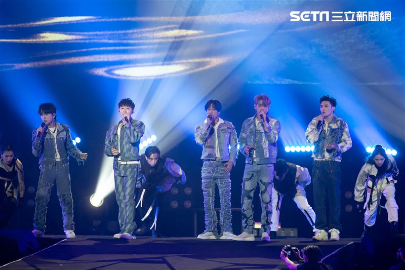 五堅情「Moon Landing月面著陸」台北小巨蛋演唱會。（圖／記者楊澍攝影）