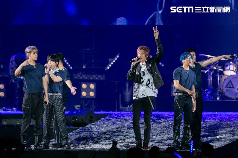 八三夭擔任五堅情小巨蛋演唱會嘉賓。（圖／記者楊澍攝影）