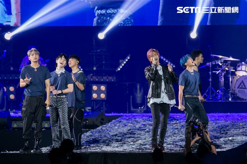 八三夭擔任五堅情小巨蛋演唱會嘉賓。（圖／記者楊澍攝影）