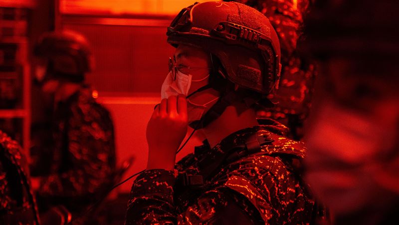 解放軍艦進入我領海？海軍司令部打臉