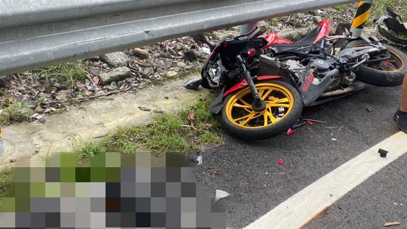 盲彎逆向超車！重機被撞飛⋯四肢骨折
