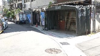 議員座車違停擋巷口　鄰怒：不只一次