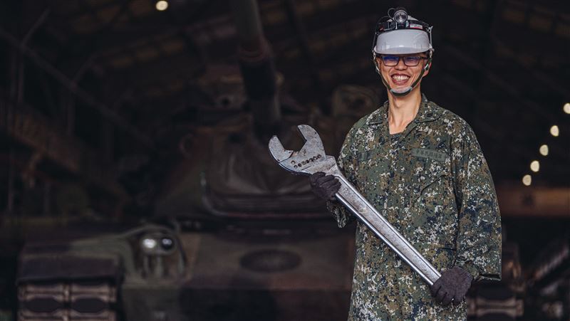 陸軍魂！裝配翻修廠登文總《匠人魂》