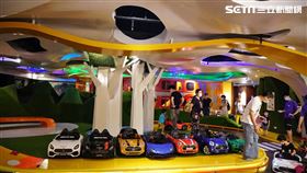 7月15日起悠遊國旅開跑後，家長們以報復性旅遊帶孩子住飯店。（圖／記者李鴻典攝）