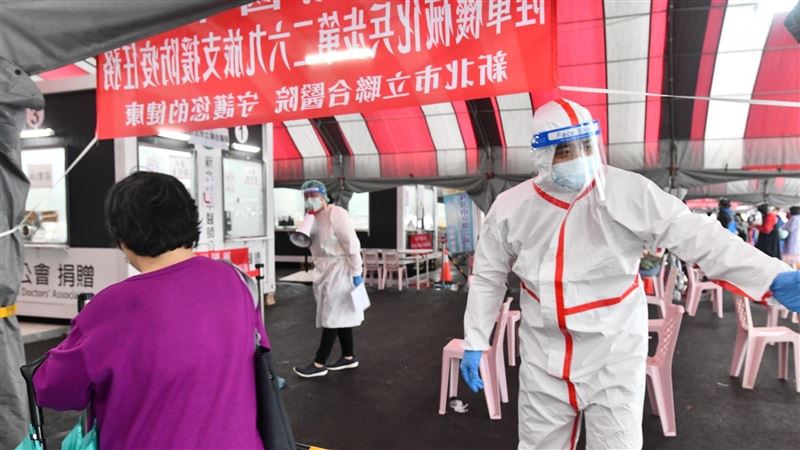 新／要降級了？社區篩檢站將退場