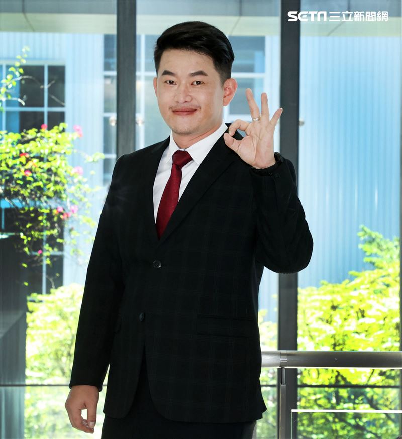 三立新節目《3Q新台灣》由前立委陳柏惟主持,創下收視率佳績。(圖/資料照)