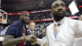 ▲詹姆斯（LeBron James）過去多次與亞瑞納斯（Gilbert Arenas）交手。（圖／美聯社／達志影像）