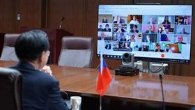 歐洲福爾摩沙俱樂部線上會議 吳釗燮感謝挺台歐洲地區「福爾摩沙俱樂部」17日舉行線上會議，外交部長吳釗燮與歐洲24國、共30名俱樂部共同主席及核心國會議員互動熱烈，長達一小時。（外交部提供）中央社記者游凱翔傳真 110年5月17日