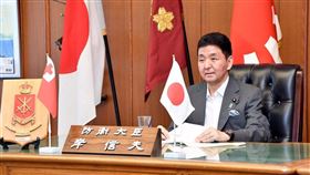 日本內閣改組，已故首相安倍晉三的胞弟岸信夫（圖）將擔任首相輔佐官。（圖／翻攝自twitter.com/ModJapan_jp）
