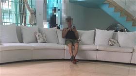 呂秋遠回憶3年前幫助遭囚禁在柬埔寨的台女脫困。（圖／翻攝自呂秋遠臉書）