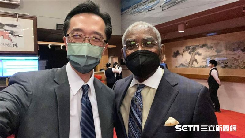 美眾院外委主席挺台：不會被中國嚇倒