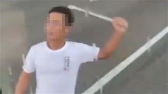 大車遭惡意逼停　網嚇：誰給他的勇氣