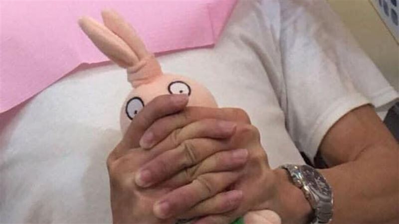 原來拔牙可以握護士的手　網跪求地點