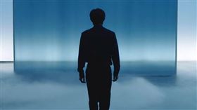 陸網驚爆「四字男星」被警方從劇組帶走。（圖／翻攝自微博）