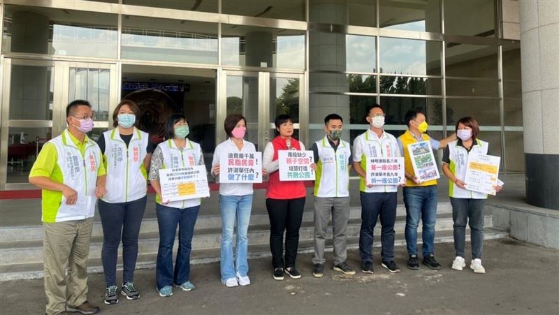林明溱竟花超高價蓋公園！蔡培慧怒批