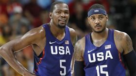 ▲安東尼（Carmelo Anthony）和杜蘭特（Kevin Durant）（圖／美聯社／達志影像）