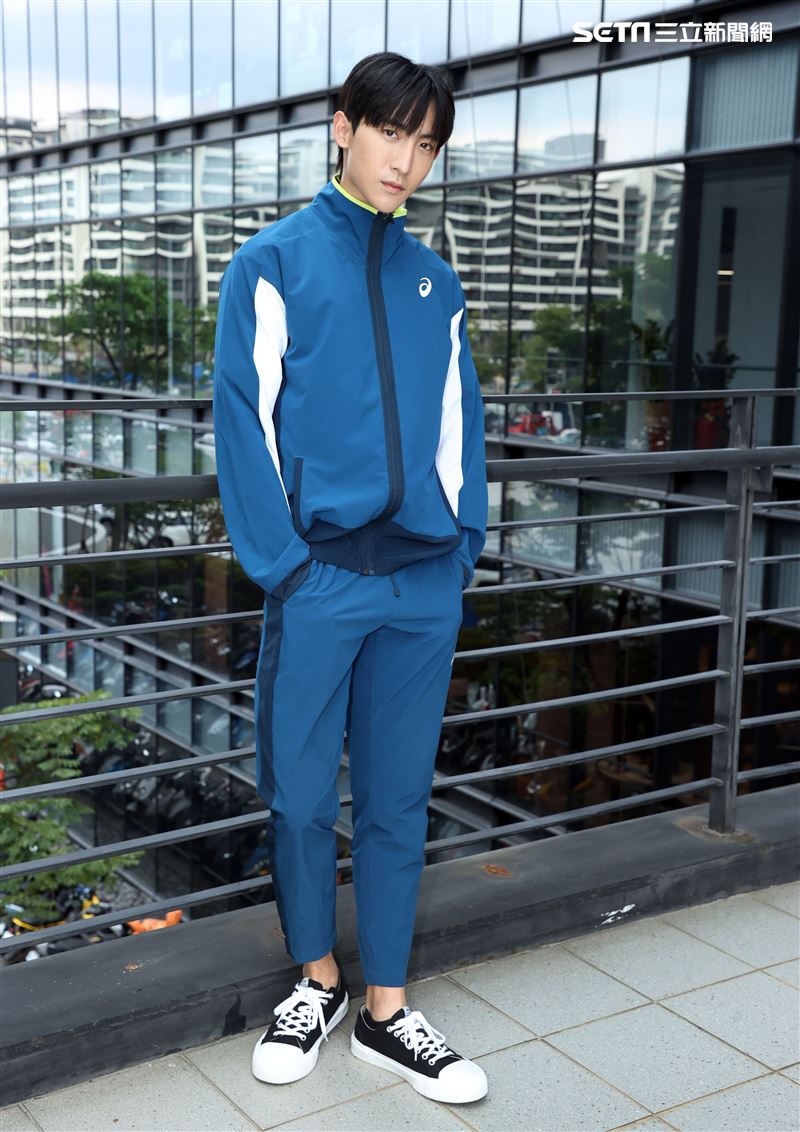 全明星黃宏軒三立新聞網專訪。（記者邱榮吉/攝影）