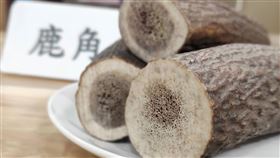 ▲一款中藥材傳承畢生志業　裕益製藥的一步一腳印 董事長沈裕益 龜鹿二仙膠 中藥確效 鹿角 龜板 人蔘 枸杞子（圖／晶彩大人物提供）