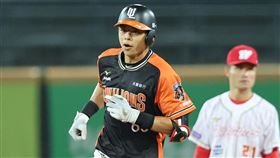 統一獅陳重羽相隔一個月先發，敲出睽違668天的全壘打。（圖／統一獅提供）