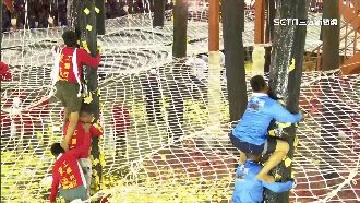 恆春中元搶孤！在地「石心隊」奪冠